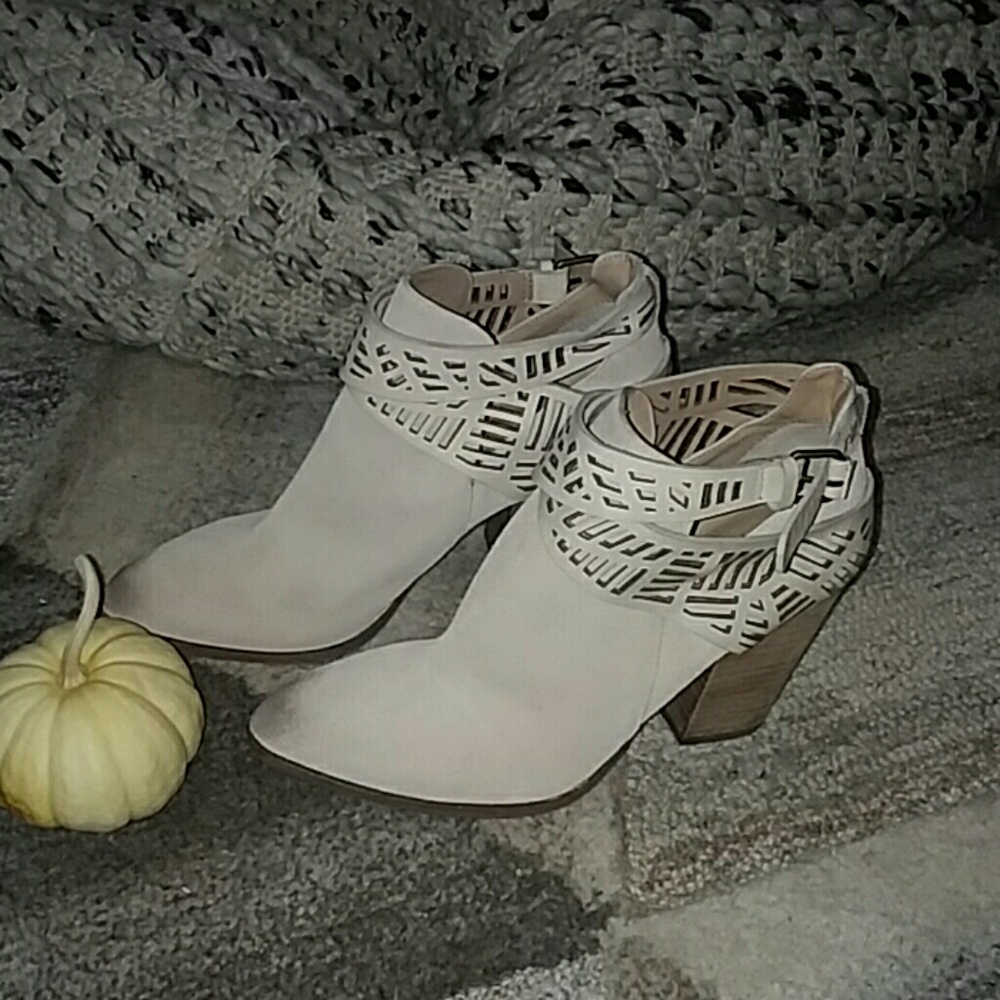 JOE'S ankle suede camel boots 7.5.